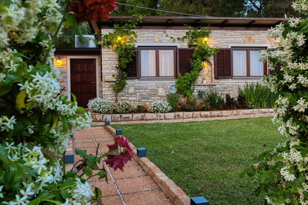 Holiday Home Giardino Marino 포메르 외부 사진
